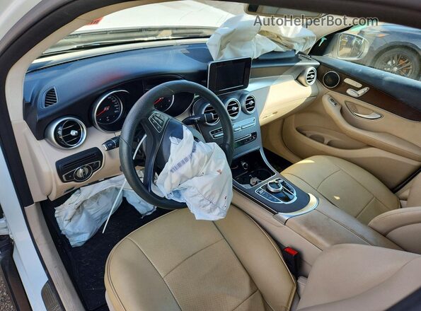 WDC0G4KB6KF660278 2019 MERCEDES-BENZ GLC-CLASS White Dashboard view