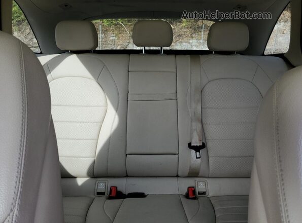 WDC0G4KB8HF214724 2017 MERCEDES-BENZ GLC-CLASS Blue Widok tylnych siedzeń