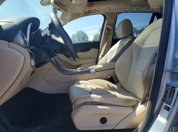WDC0G4KB9HF235081 2017 MERCEDES-BENZ GLC-CLASS Silver Вид салону спереду