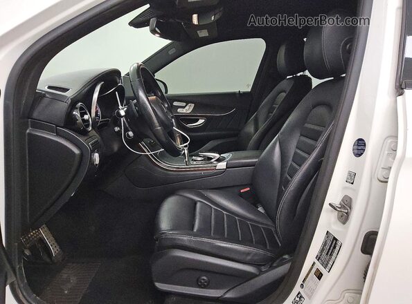 WDC0G6EB3HF196706 2017 MERCEDES-BENZ GLC-CLASS Белый Вид салона спереди
