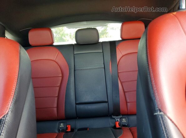 WDC0J4KB8JF378319 2018 MERCEDES-BENZ GLC-CLASS White Rear seats view