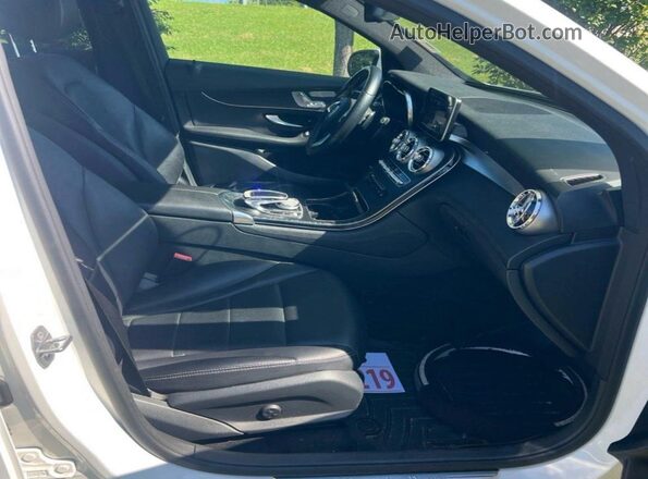 WDCG4KB3HF128169 2017 MERCEDES-BENZ GLC-CLASS White Հետևի տեսք