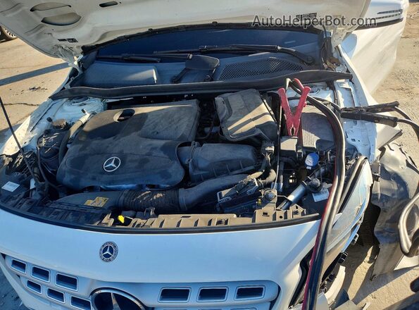 WDCTG4EB4KJ550688 2019 MERCEDES-BENZ GLA White Вид підкапотного простору