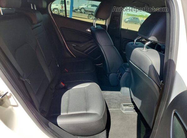 WDCTG4EBXKJ551246 2019 MERCEDES-BENZ GLA White Rear interior view