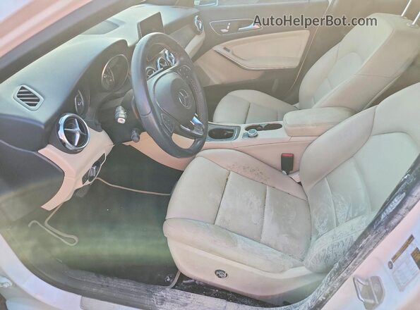WDCTG4GB2LJ687465 2020 MERCEDES-BENZ GLA White Սալոնի դիմացի տեսք