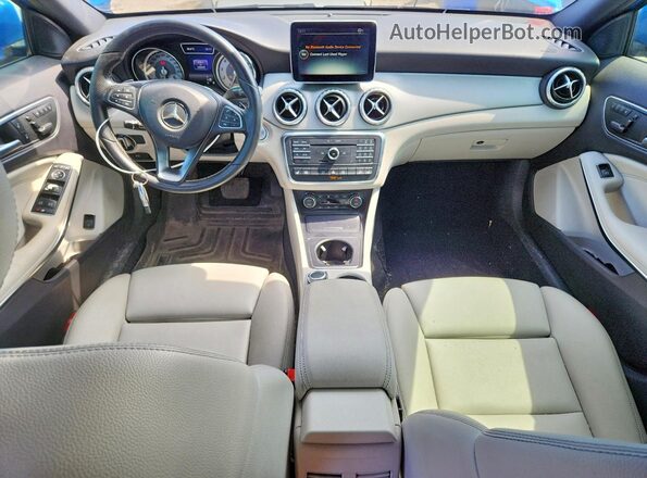WDCTG4GB5GJ270475 2016 MERCEDES-BENZ GLA Blue Widok deski rozdzielczej