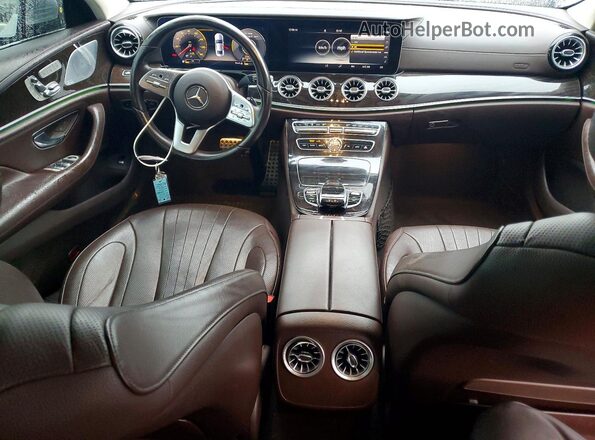 WDD2J5JB5KA034313 2019 MERCEDES-BENZ CLS-CLASS Silver Vista del salpicadero