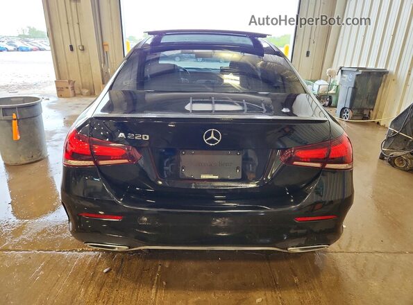 WDD3G4EB3KW016239 2019 MERCEDES-BENZ A Black Вид ззаду