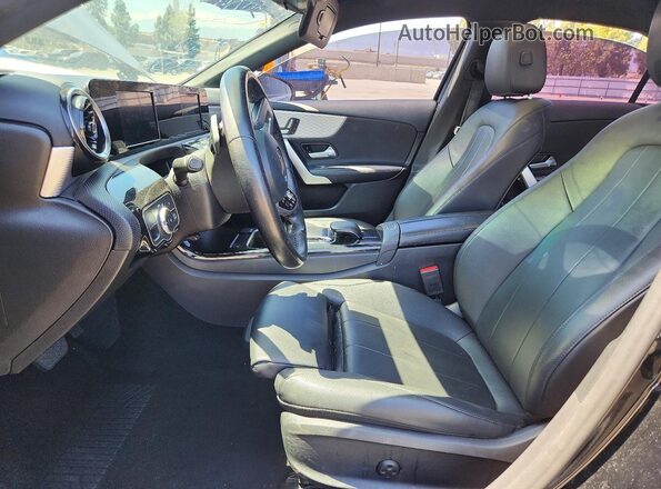 WDD3G4EB3KW027371 2019 MERCEDES-BENZ A Black Widok wnętrza z przodu