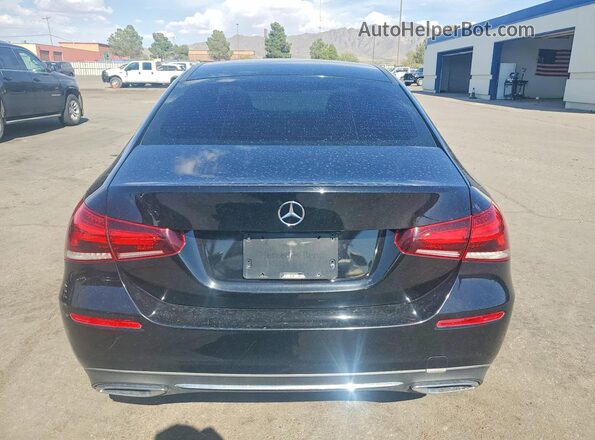 WDD3G4EB8KW000960 2019 MERCEDES-BENZ A Black Вид ззаду