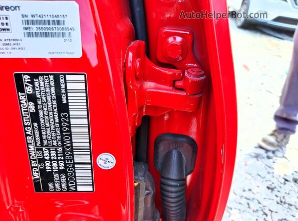 WDD3G4EB9KW019923 2019 MERCEDES-BENZ A Красный Вид подкапотного пространства