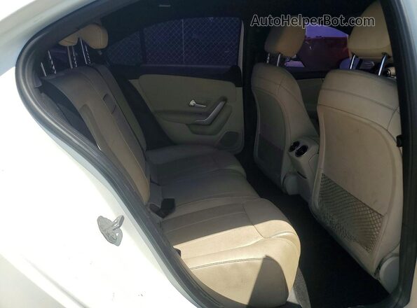 WDD3G4EB9KW026225 2019 MERCEDES-BENZ A White Вид задніх сидінь