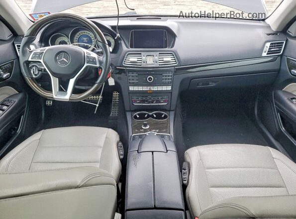 WDDKJ7DB1GF316093 2016 MERCEDES-BENZ E Black Առջևի վահանակի տեսք