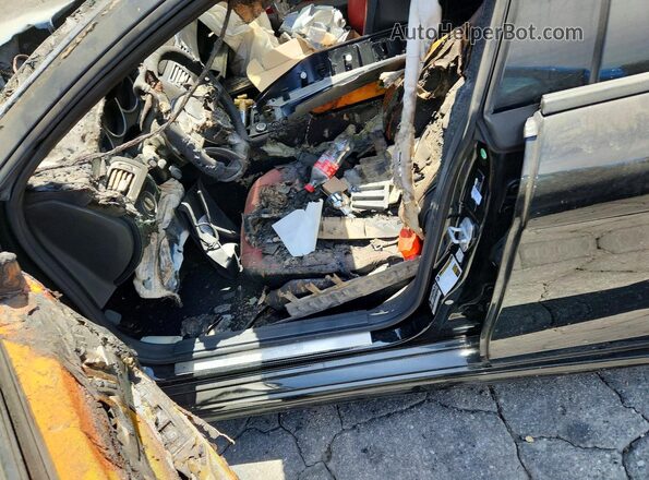 WDDLJ7GB6GA181075 2016 MERCEDES-BENZ CLS-CLASS Black Front interior view