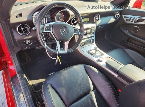 WDDPK3JA7GF115564 2016 MERCEDES-BENZ SLK Red Dashboard view