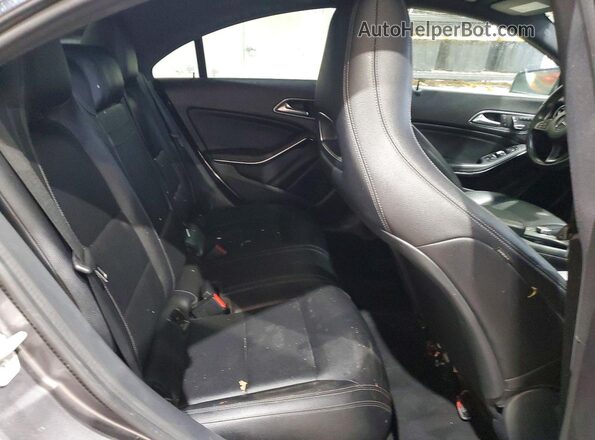 WDDSJ4EB0JN608344 2018 MERCEDES-BENZ CLA-CLASS Silver Вид задніх сидінь