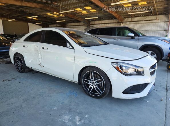 WDDSJ4EB2JN549281 2018 MERCEDES-BENZ CLA-CLASS Белый Передняя правая четверть