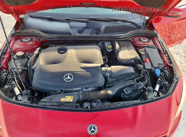 WDDSJ4EB4JN530893 2018 MERCEDES-BENZ CLA-CLASS Красный Вид задней части салона