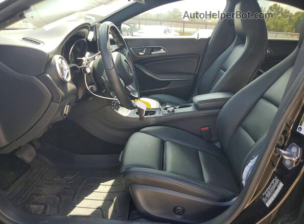 WDDSJ4EB4JN679241 2018 MERCEDES-BENZ CLA-CLASS Black Vista interior delantera