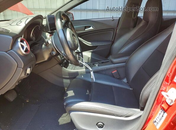 WDDSJ4EB6GN312902 2016 MERCEDES-BENZ CLA-CLASS Red Вид салону спереду