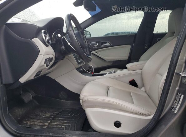 WDDSJ4EB7JN695112 2018 MERCEDES-BENZ CLA-CLASS Серый Вид салона спереди