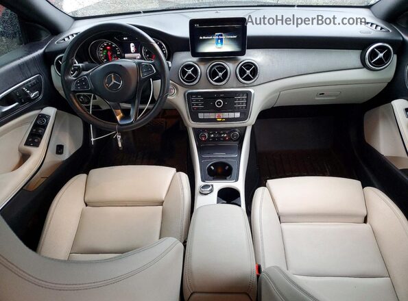 WDDSJ4EB7JN695112 2018 MERCEDES-BENZ CLA-CLASS Серый Вид панели приборов