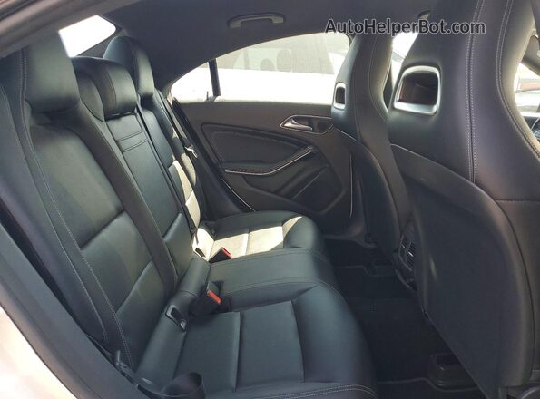 WDDSJ4EBXKN738410 2019 MERCEDES-BENZ CLA-CLASS Белый Вид задних сидений