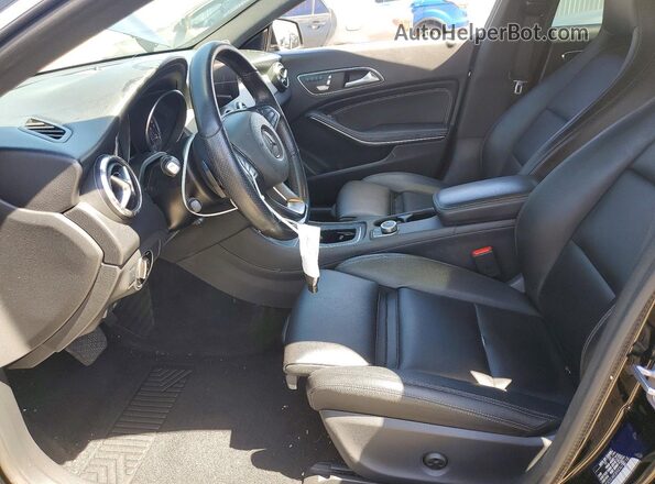 WDDSJ4EBXKN762187 2019 MERCEDES-BENZ CLA-CLASS Black წინა სალონის ხედი