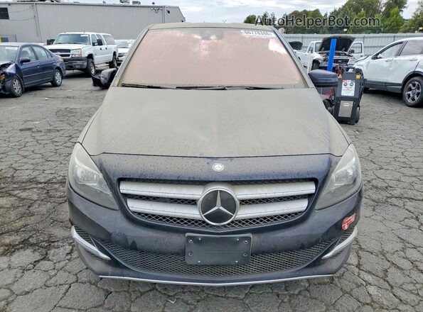 WDDVP9AB0HJ013946 2017 MERCEDES-BENZ B-CLASS Blue Widok z przodu