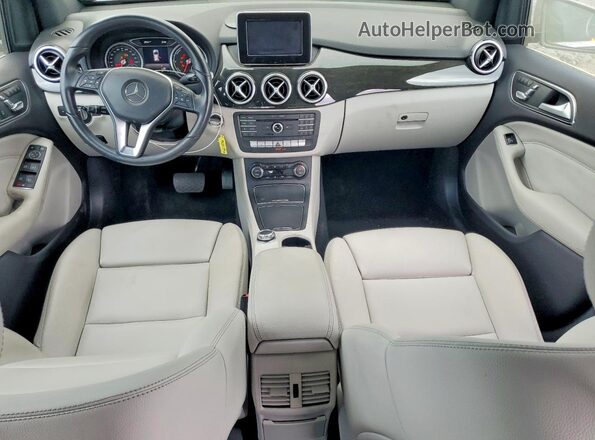 WDDVP9AB0HJ013946 2017 MERCEDES-BENZ B-CLASS Blue Widok deski rozdzielczej