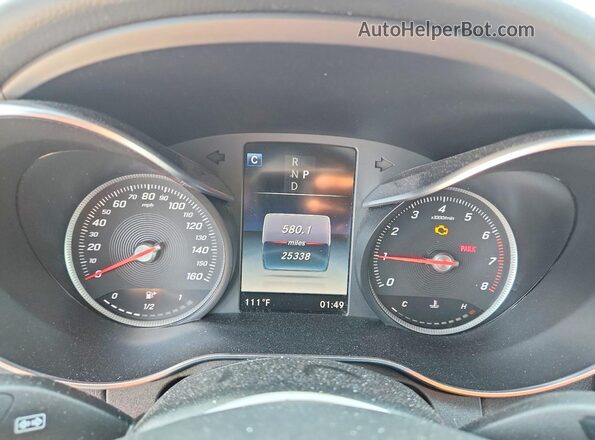 WDDWJ4JB1JF637966 2018 MERCEDES-BENZ C Red Widok zestawu wskaźników