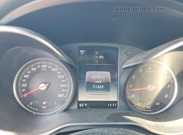 WDDWJ4KB8HF446487 2017 MERCEDES-BENZ C Черный Вид щитка приборов