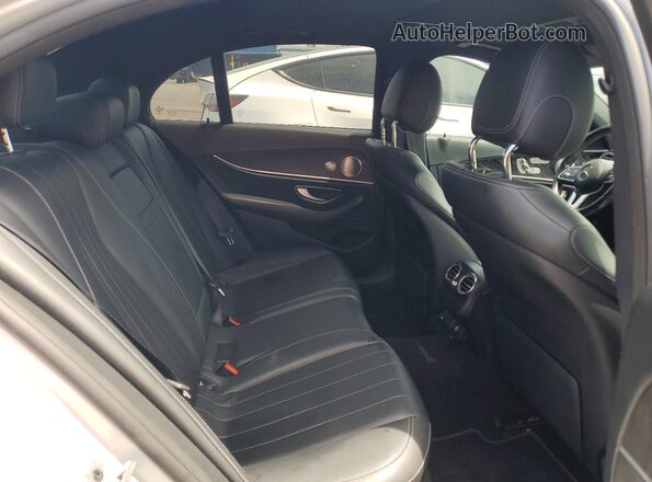 WDDZF4JB0KA574937 2019 MERCEDES-BENZ E Silver Widok tylnych siedzeń