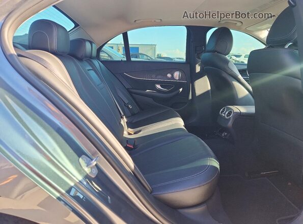 WDDZF4JB3JA310500 2018 MERCEDES-BENZ E Gray Widok tylnych siedzeń