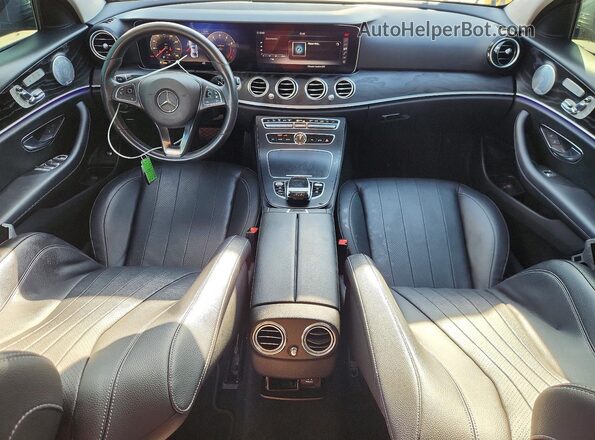 WDDZF4JB3JA310500 2018 MERCEDES-BENZ E Gray Widok deski rozdzielczej