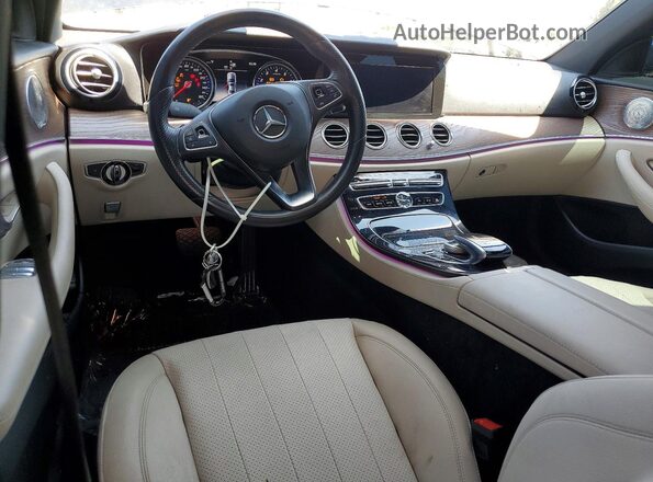 WDDZF4JB4HA042583 2017 MERCEDES-BENZ E Teal Widok deski rozdzielczej