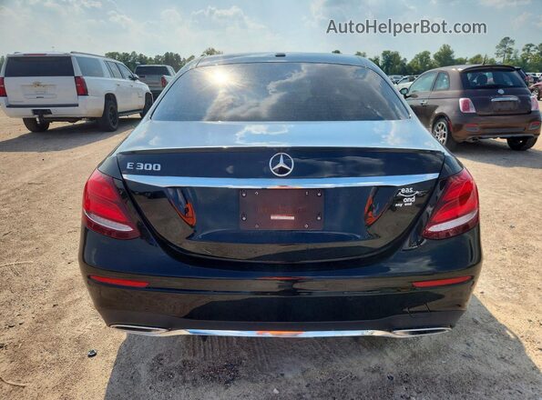 WDDZF4JB4KA519665 2019 MERCEDES-BENZ E Black Widok z tyłu