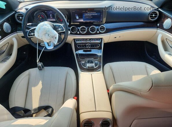 WDDZF4JB4KA519665 2019 MERCEDES-BENZ E Black Widok deski rozdzielczej