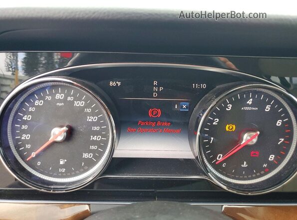 WDDZF4JB6JA327274 2018 MERCEDES-BENZ E Black Вид щитка приладів