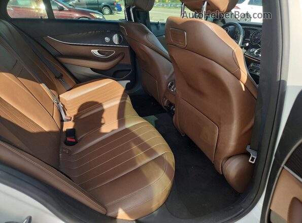 WDDZF4JB7JA471738 2018 MERCEDES-BENZ E White Vista de los asientos traseros