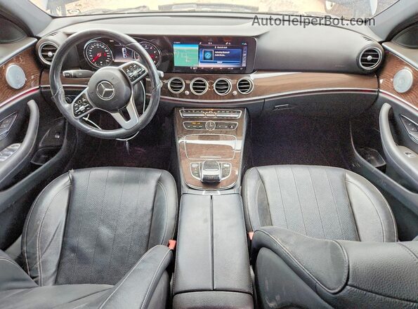 WDDZF4JB7KA625320 2019 MERCEDES-BENZ E Черный Вид панели приборов