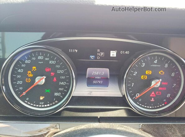 WDDZF4JB8KA548599 2019 MERCEDES-BENZ E Red Vista del cuadro de instrumentos