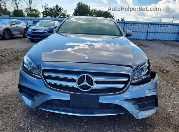WDDZF4KB1HA218889 2017 MERCEDES-BENZ E Серый Вид спереди