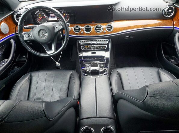 WDDZF4KB2JA478367 2018 MERCEDES-BENZ E Black Widok deski rozdzielczej