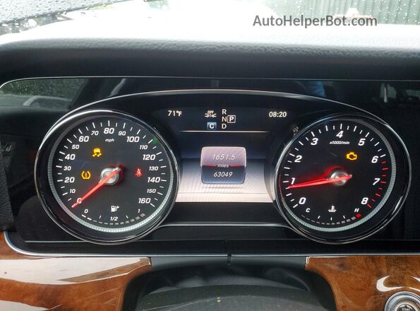 WDDZF4KB2JA478367 2018 MERCEDES-BENZ E Black Widok zestawu wskaźników