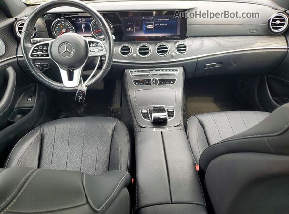 WDDZF4KB2KA591852 2019 MERCEDES-BENZ E Gray Widok deski rozdzielczej