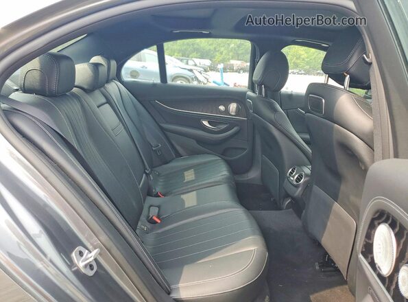 WDDZF4KB2KA591852 2019 MERCEDES-BENZ E Gray Widok tylnych siedzeń