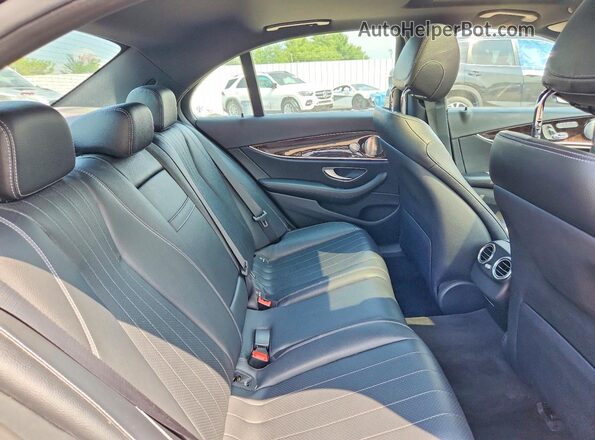 WDDZF4KB3HA050799 2017 MERCEDES-BENZ E Black Vista de los asientos traseros