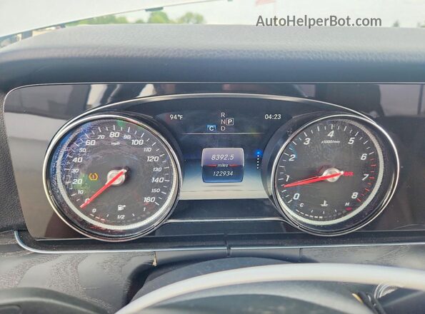 WDDZF4KB3JA343964 2018 MERCEDES-BENZ E Silver Вид щитка приладів