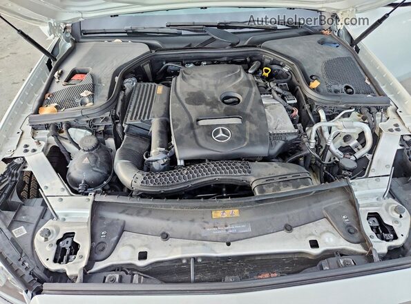 WDDZF4KBXHA019372 2017 MERCEDES-BENZ E Белый Вид задней части салона